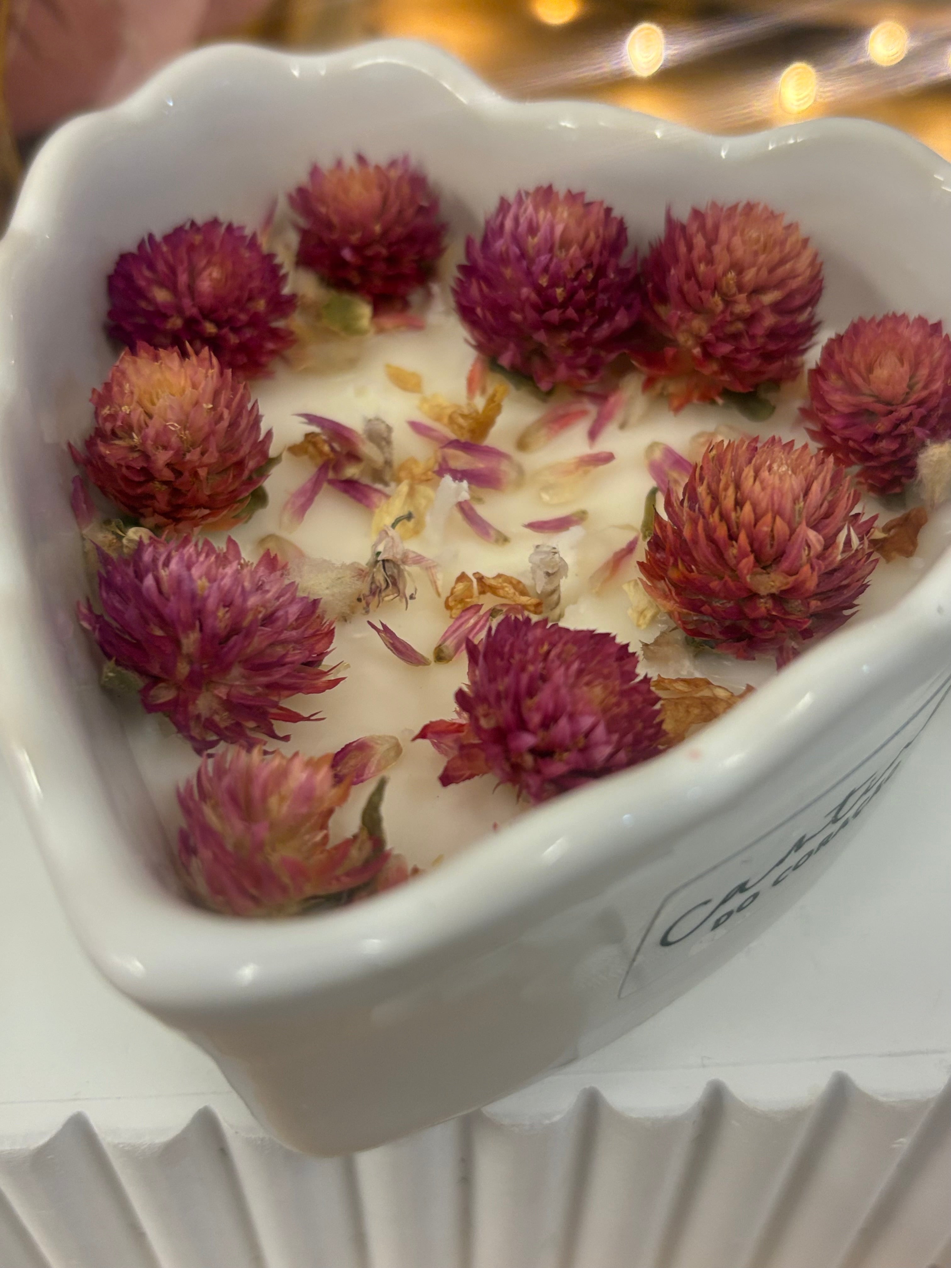 “Suspiro de Luar”  uma vela com delicadeza e magia em forma de luz