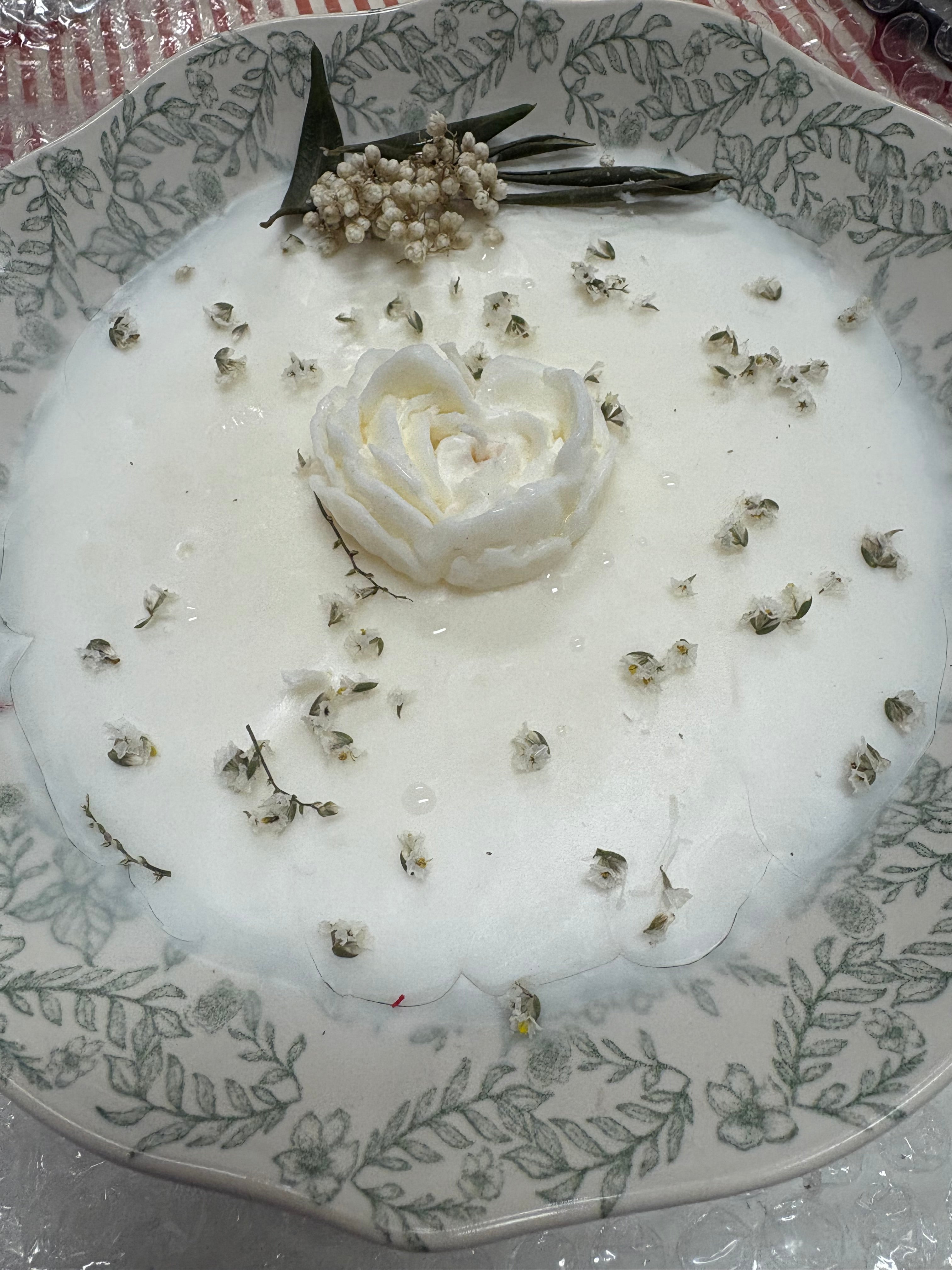 Pureza do Rio.                     A vela de cera de soja que calma e que flui suavemente