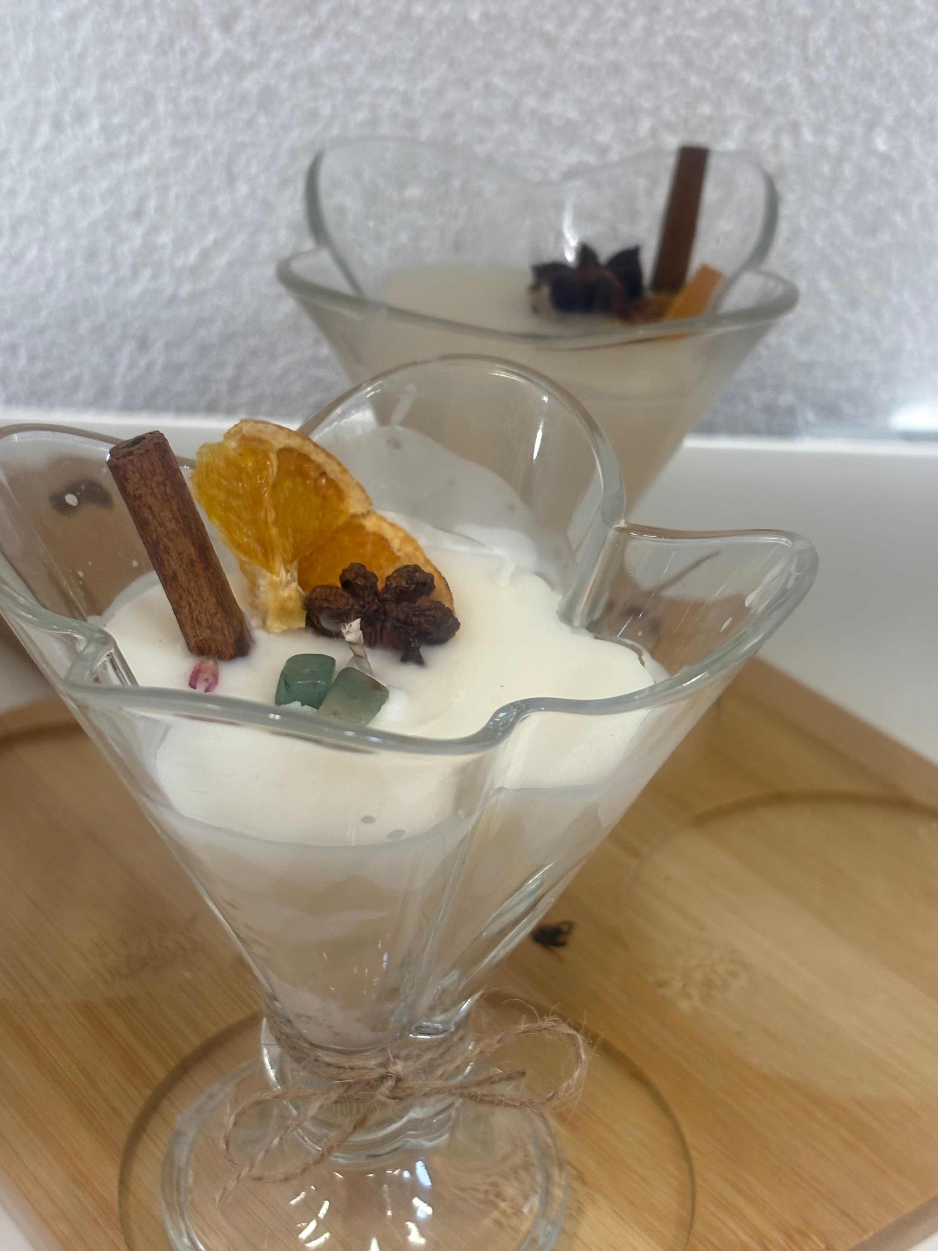 Taça vela de cera de soja laranja e canela